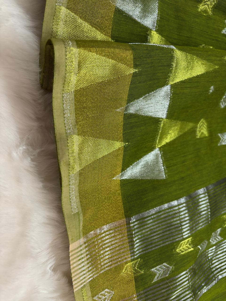 Mul-cotton Jamdani saree